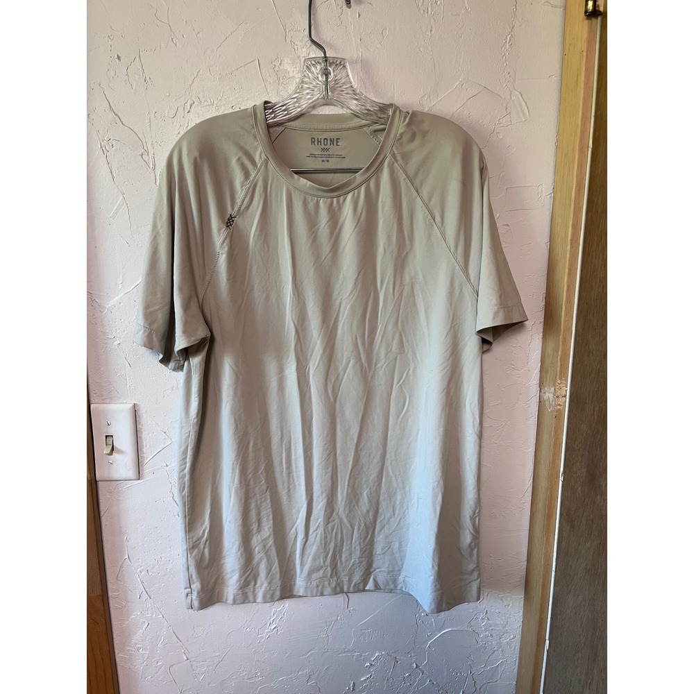 Rhone Reign Men Short Sleeve Training Tee Tan Crew Neck Raglan Performance M